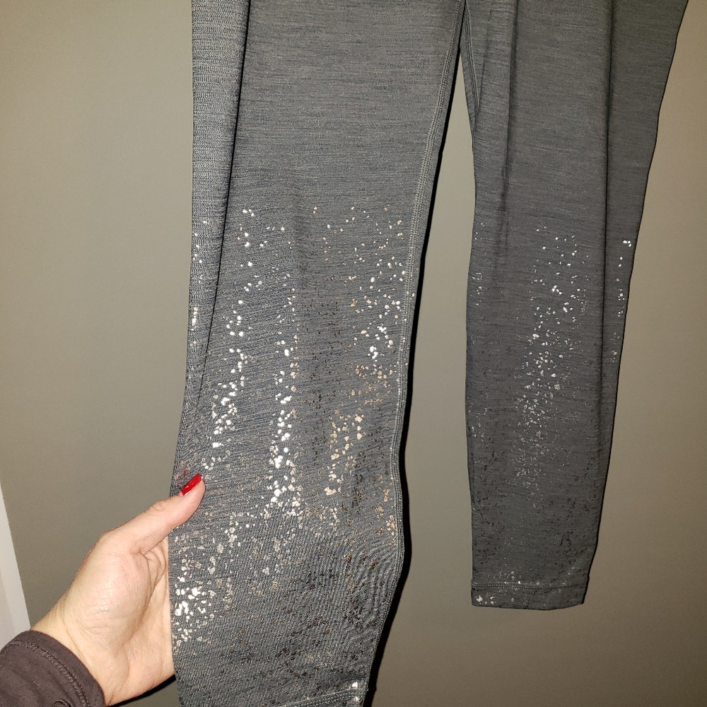 Beyond Yoga Gray with Silver Specks leggings